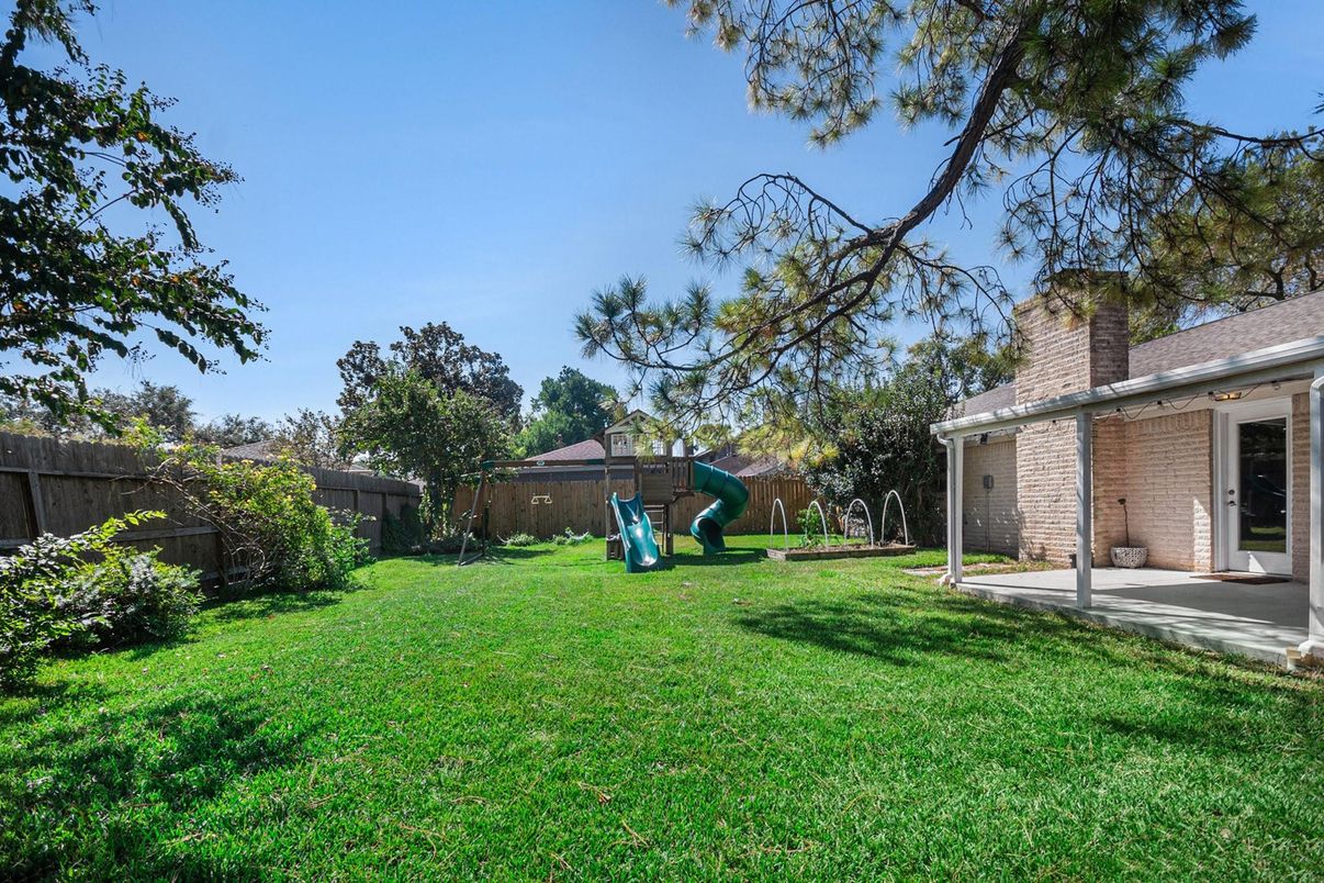Backyard, Exterior, Playground