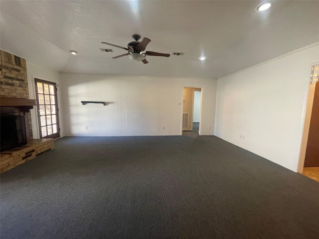 Empty room, Fireplace, Interior, Recessed Lighting