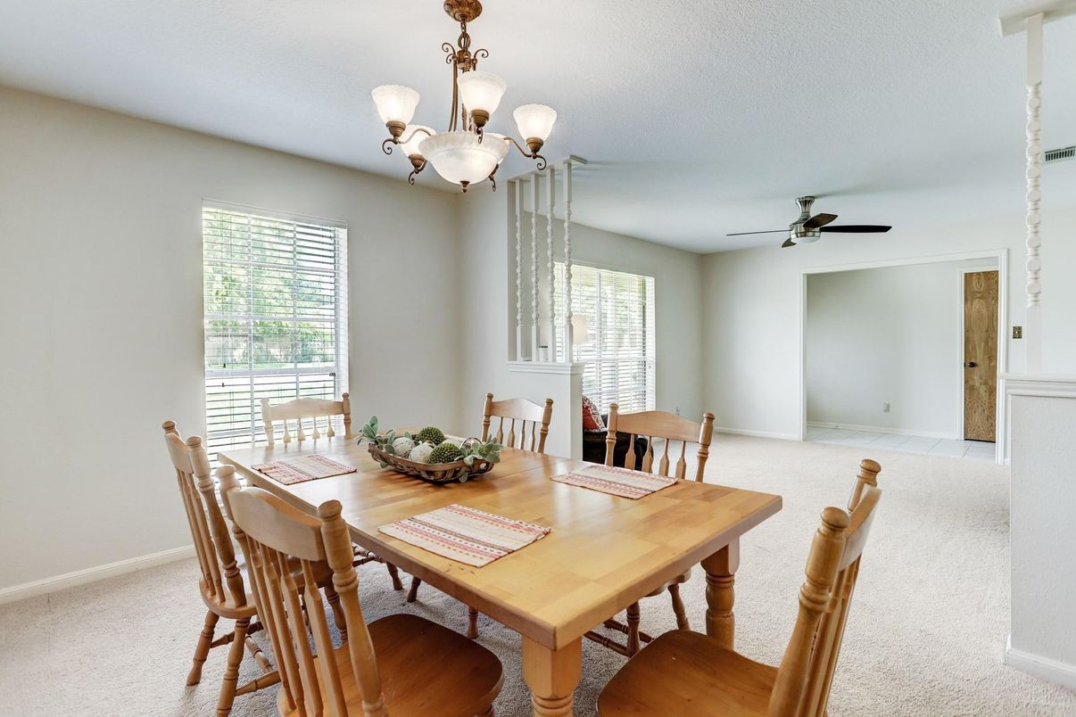 Chandelier, Dining room, Interior