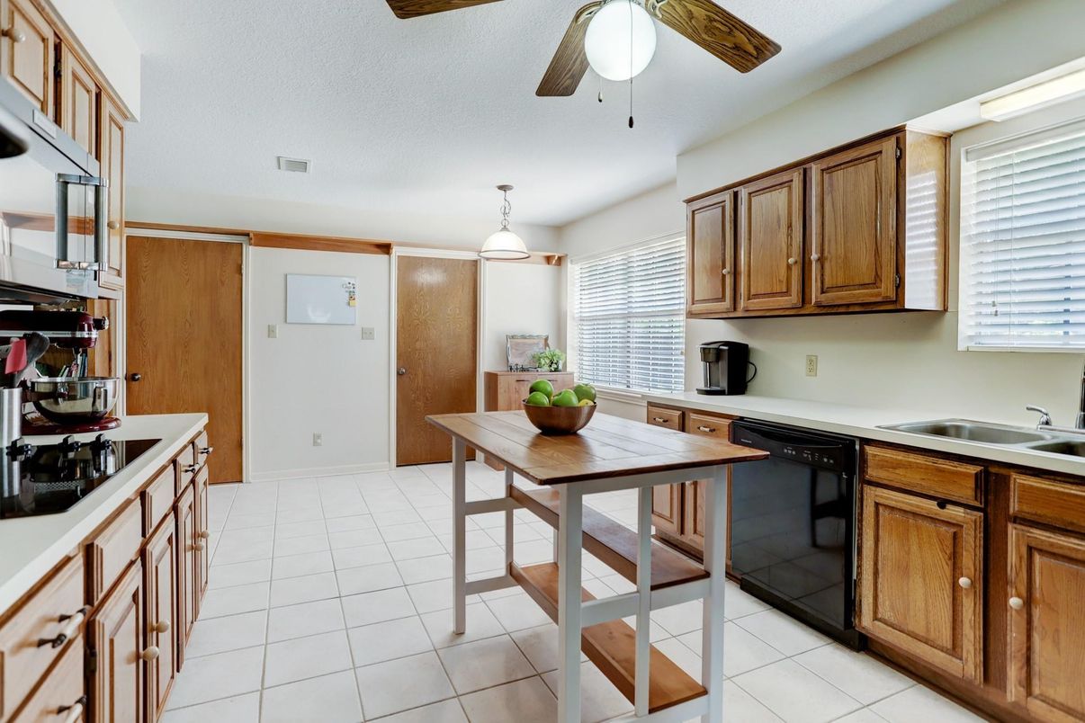Interior, Kitchen, Pendant Lights