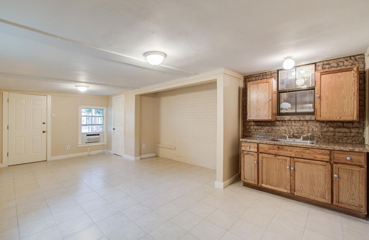 Empty room, Interior, Kitchen
