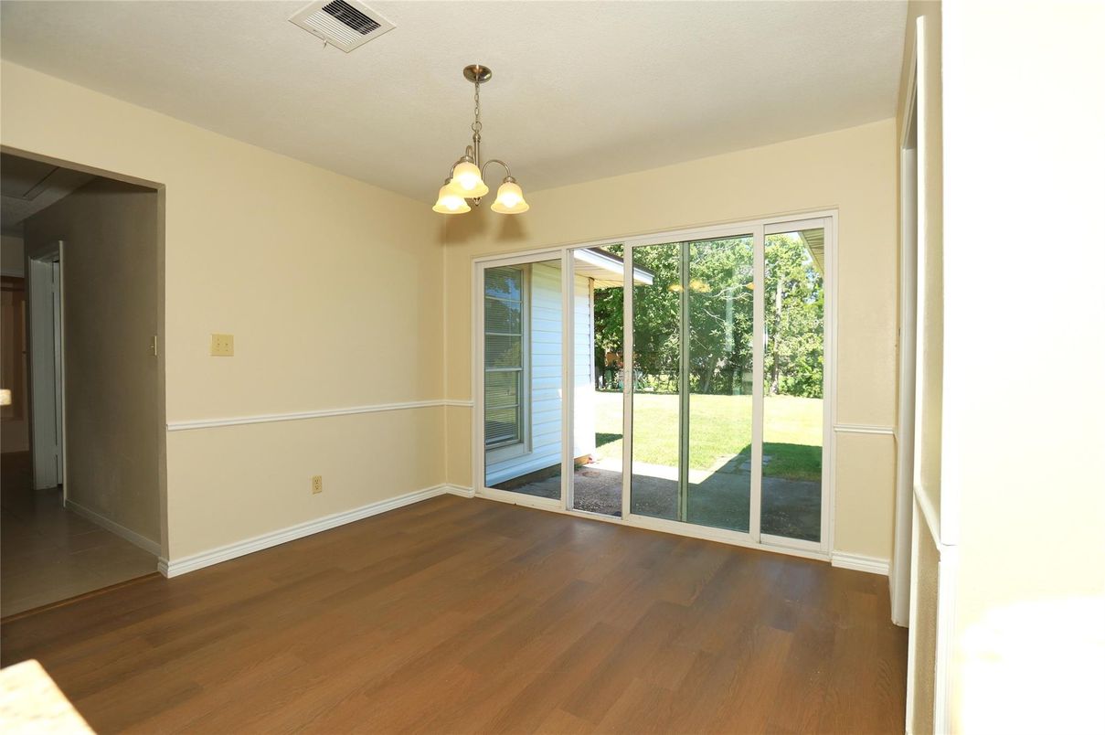 Empty room, Interior, Pendant Lights, Wood Texture Flooring