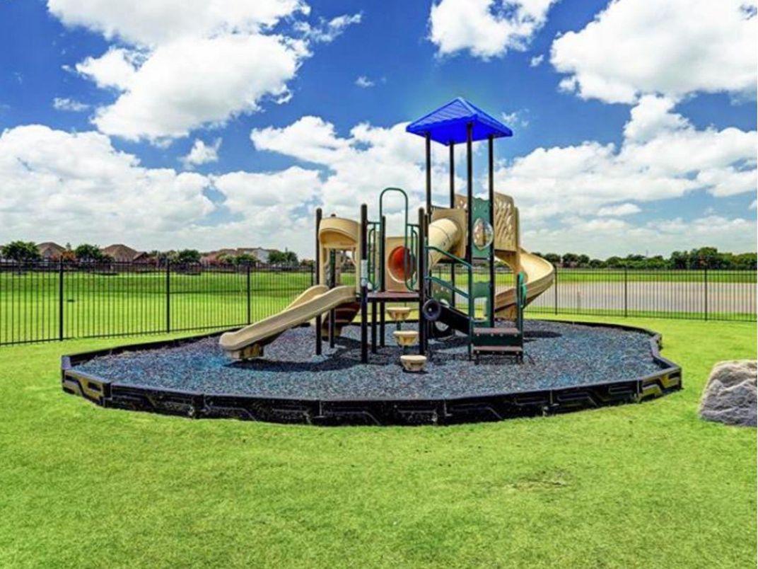 Backyard, Exterior, Playground