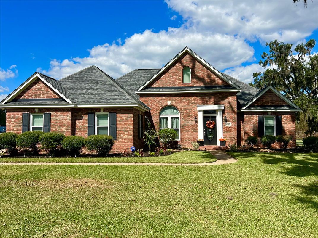 Exterior, Facade, Brick Facade, Brick Traditional
