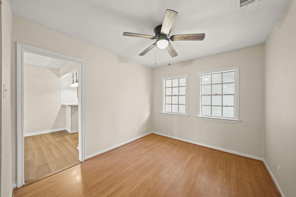 DE Listing image placeholder