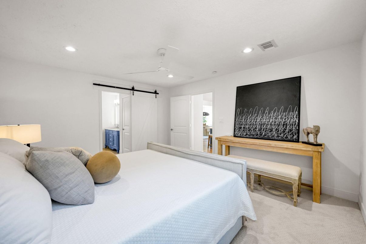 Bedroom, Interior, Recessed Lighting