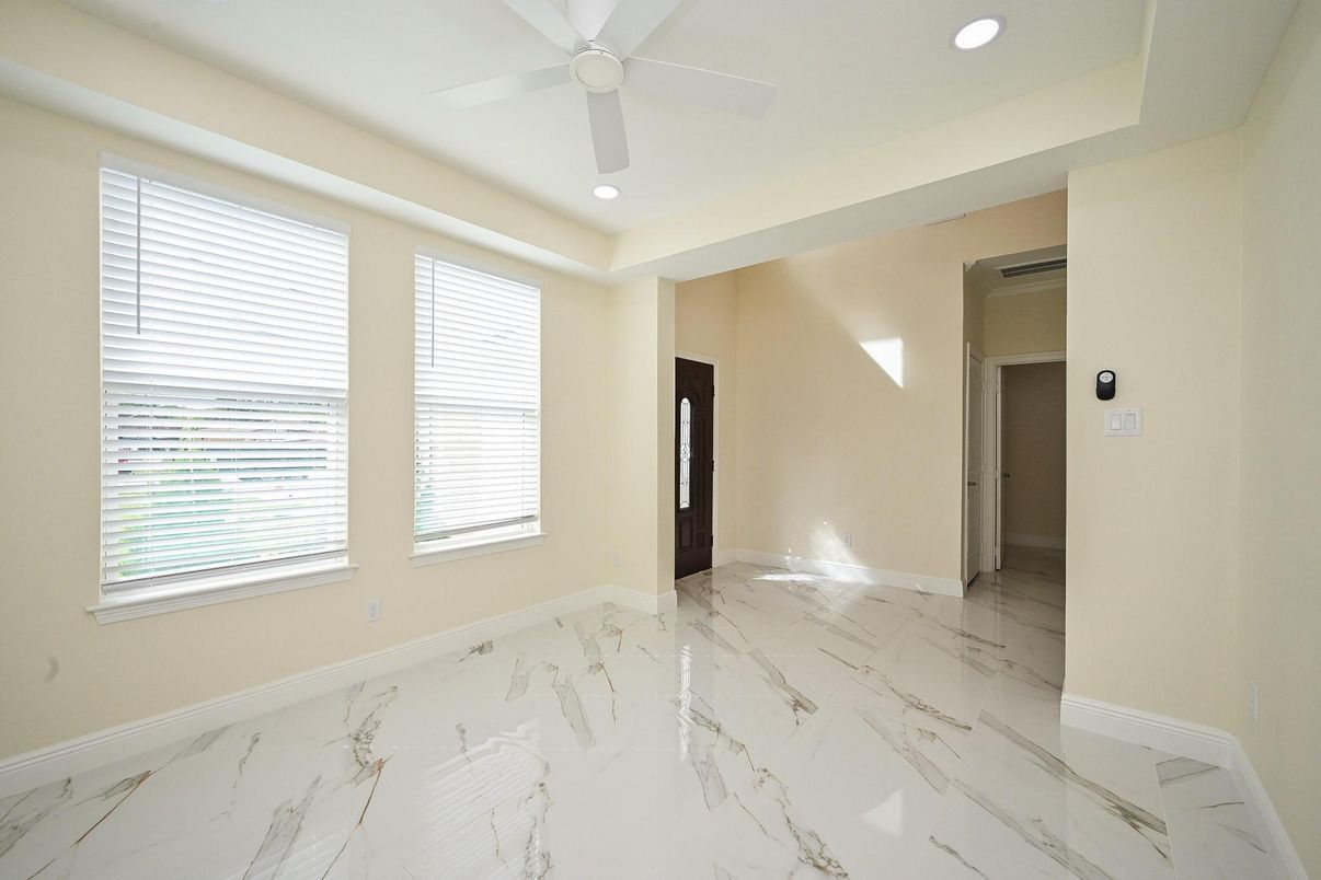 Empty room, Interior, Marble, Recessed Lighting