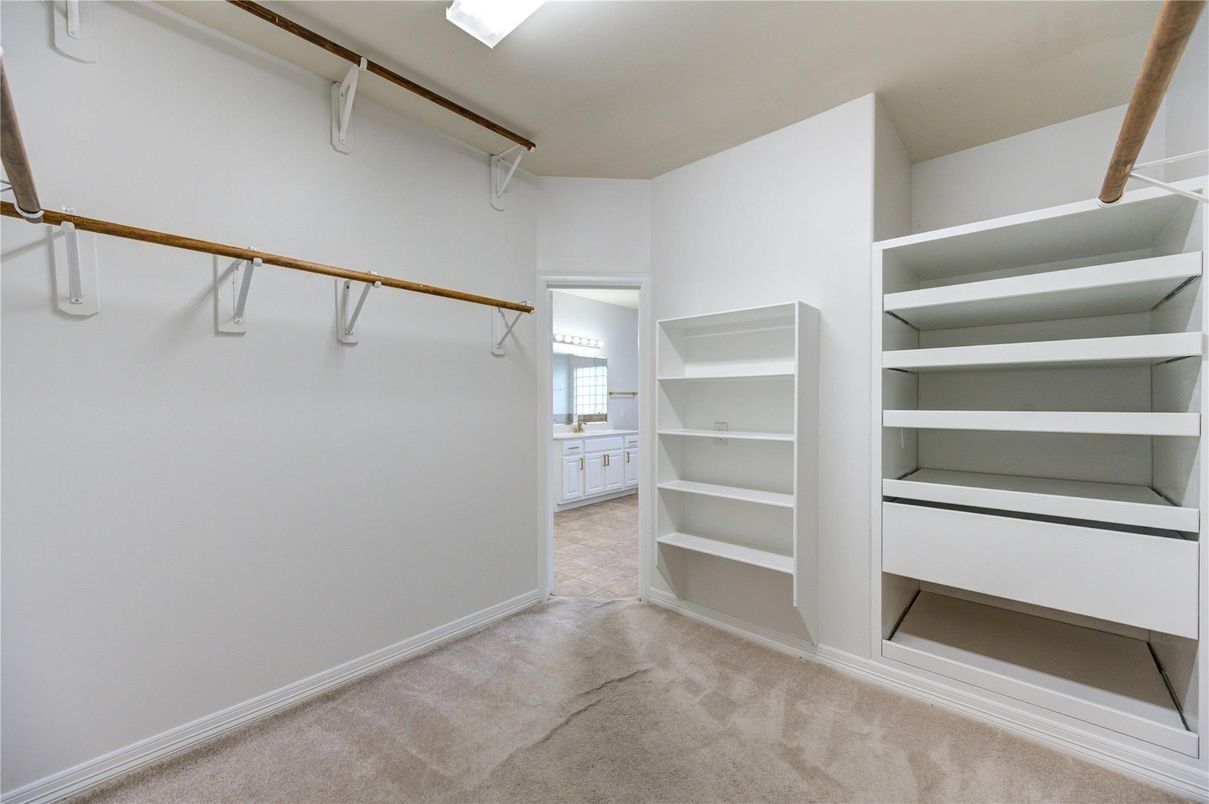Interior, Walk-in Closets