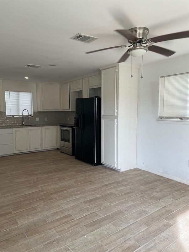 Interior, Kitchen, Recessed Lighting, Wood Texture Flooring