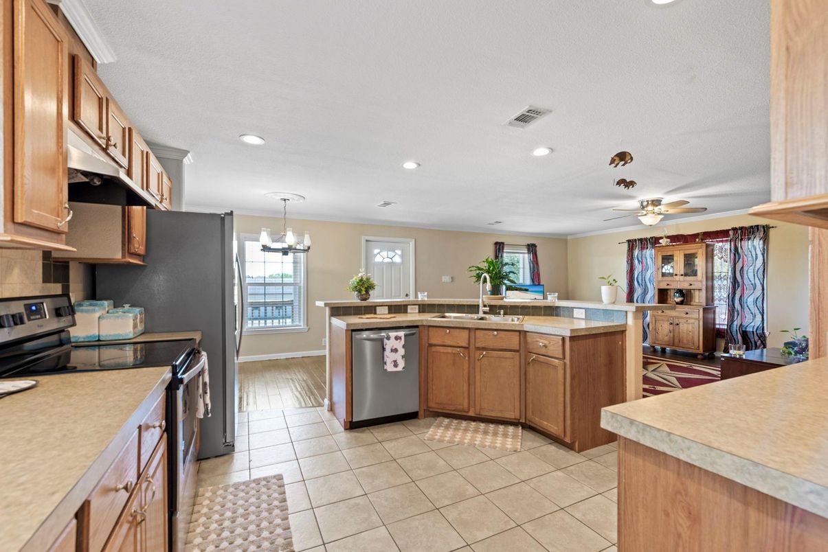 Chandelier, Interior, Kitchen, Recessed Lighting
