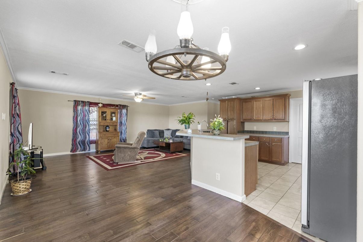 Chandelier, Interior, Kitchen, Living room, Recessed Lighting, Wood Texture Flooring