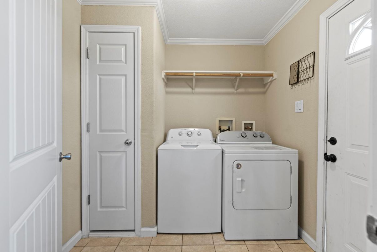 Interior, Utility Closets, Washer