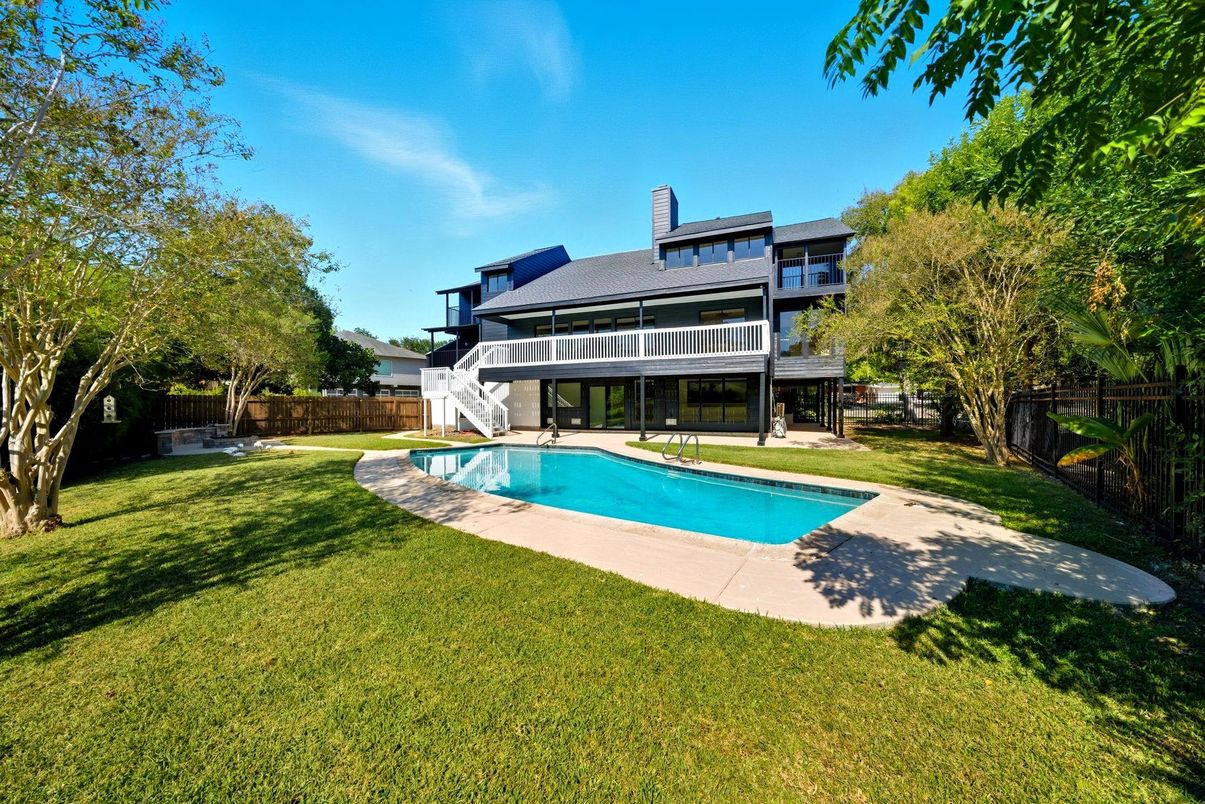 Backyard, Exterior, Pool