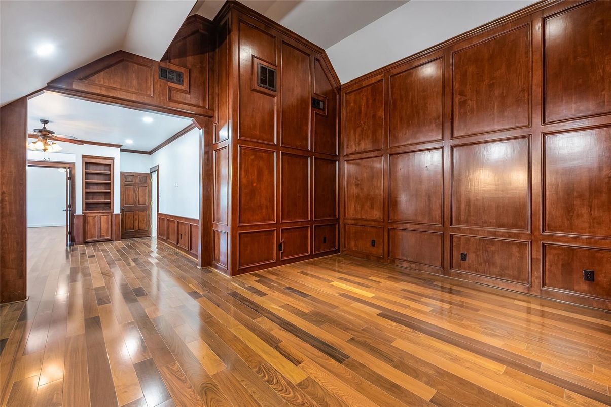 Empty room, Interior, Recessed Lighting, Wood Texture Flooring, Wooden Walls