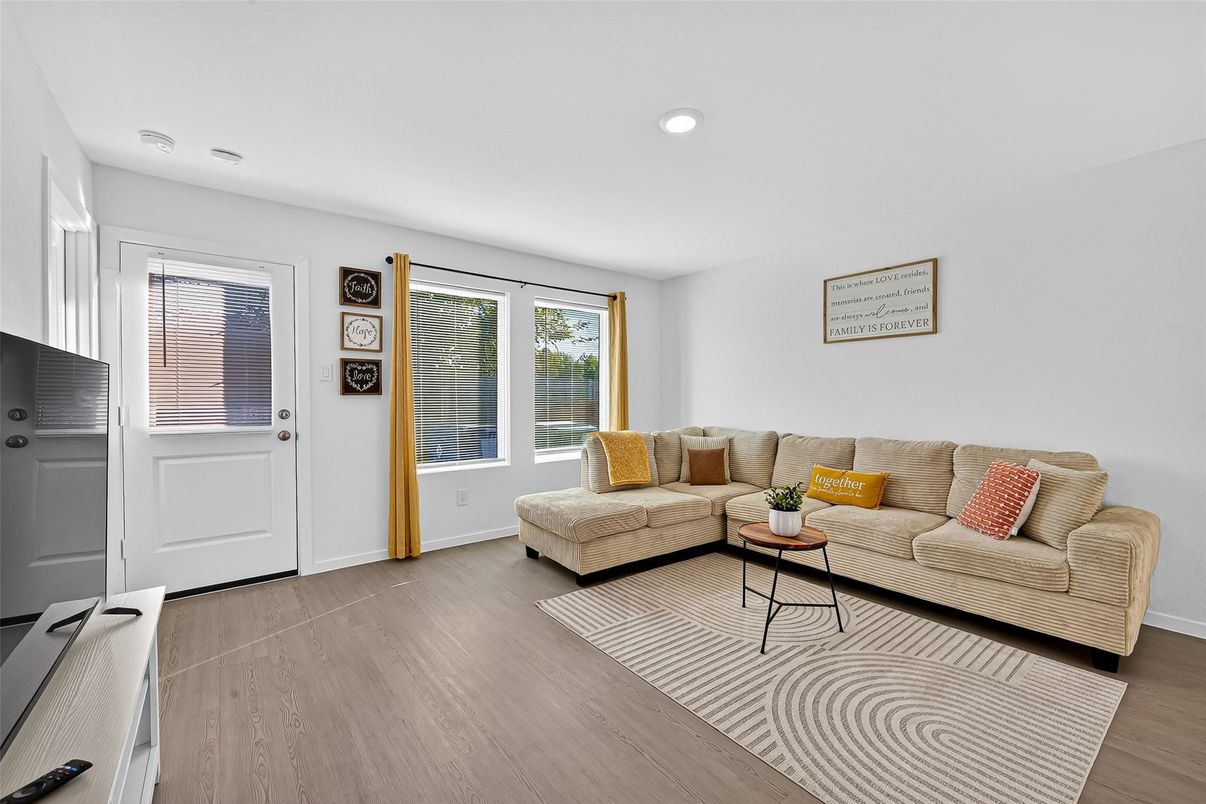 Interior, Living room, Recessed Lighting, Wood Texture Flooring