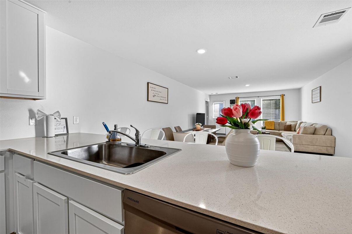 Dining room, Interior, Kitchen, Living room, Recessed Lighting