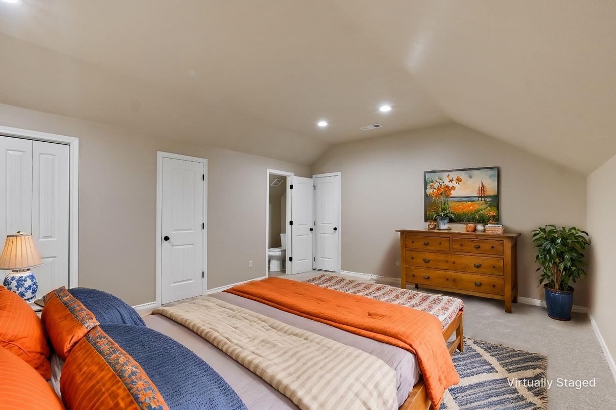 Bedroom, Interior, Recessed Lighting