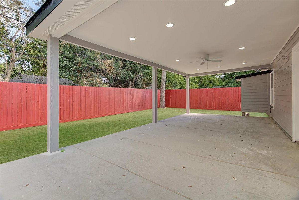 Backyard, Exterior