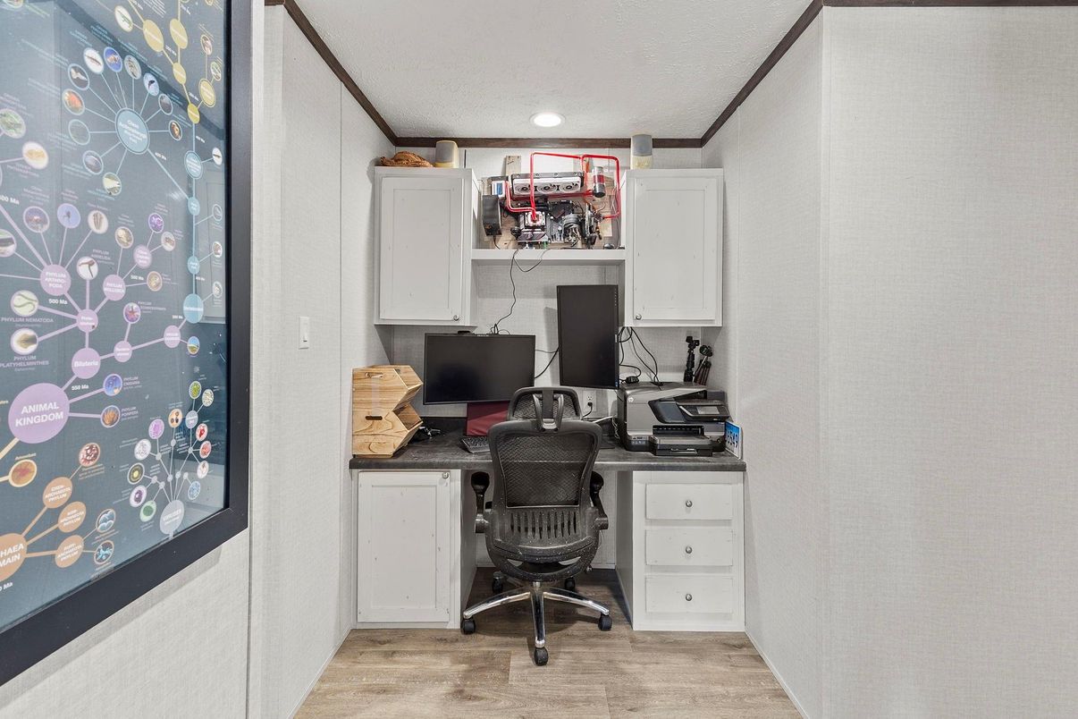Home Office, Interior, Recessed Lighting, Wood Texture Flooring