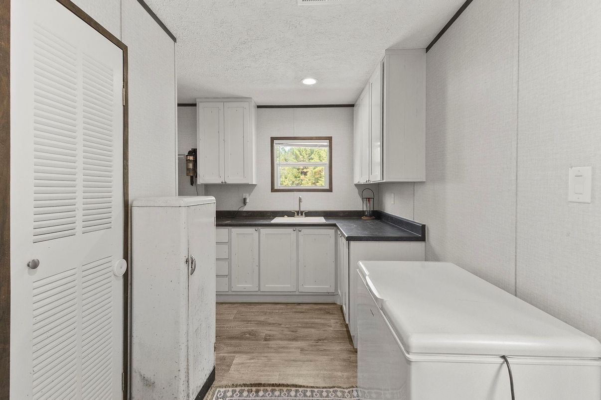 Interior, Kitchen, Recessed Lighting, Wood Texture Flooring