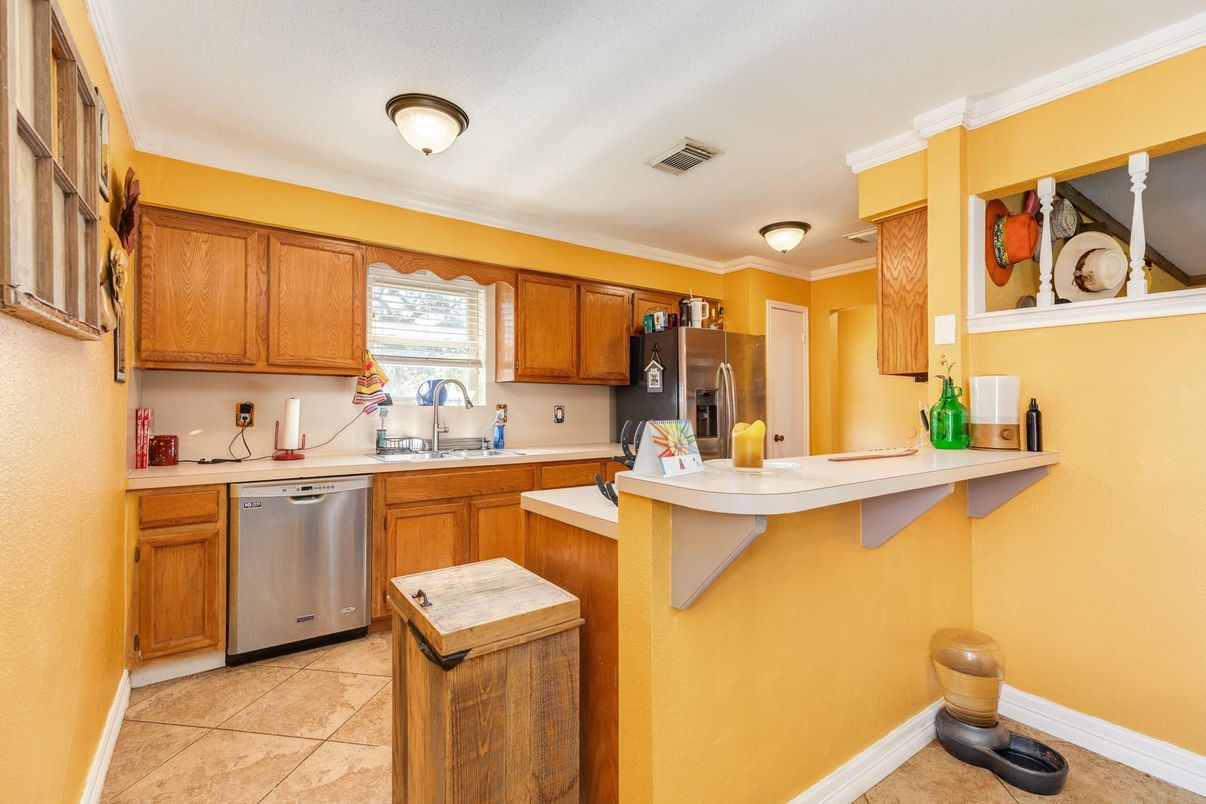 Interior, Kitchen, Stainless Steel Appliances