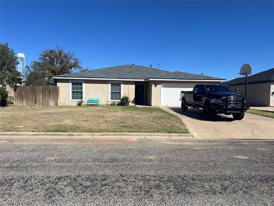 Attached, Backyard, Exterior, Facade, Ranch