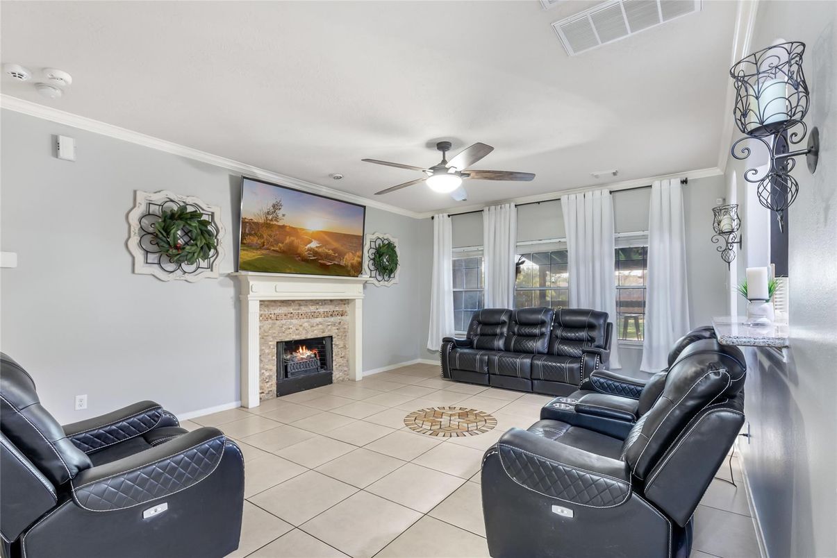 Fireplace, Interior, Living room