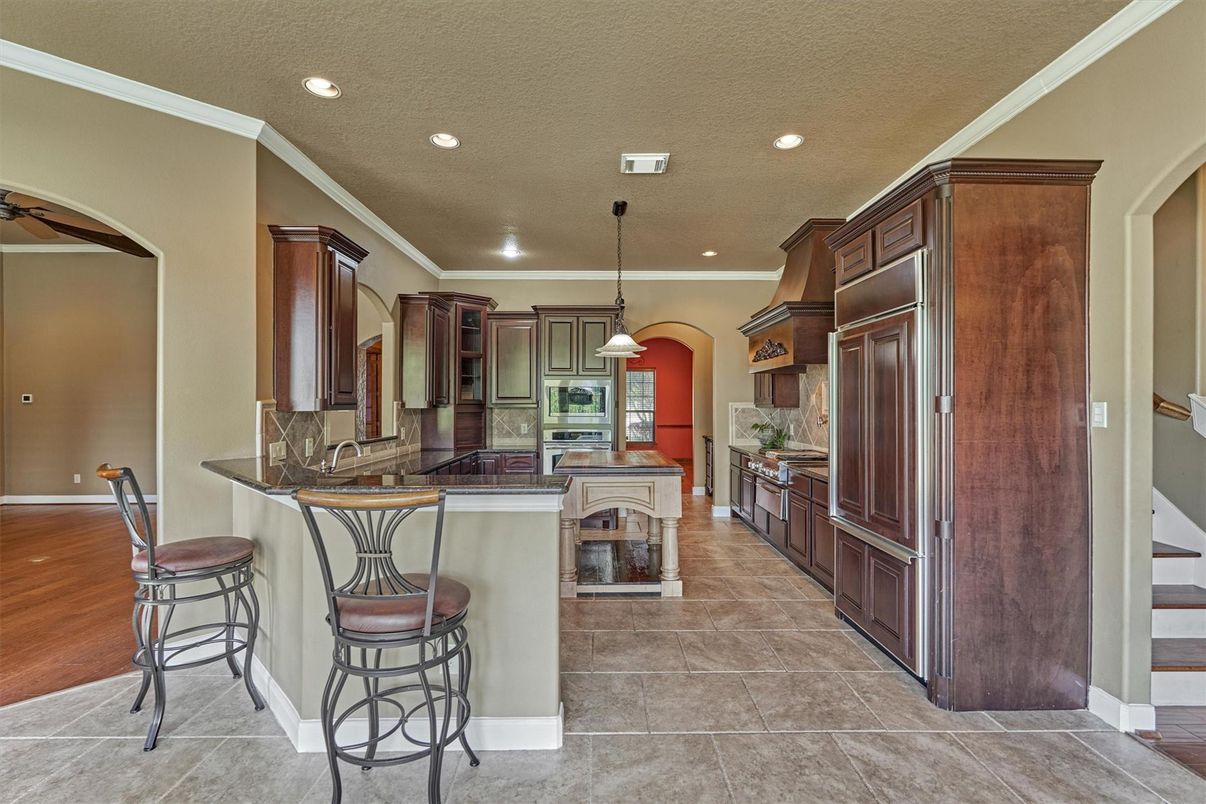 Interior, Kitchen, Pendant Lights, Recessed Lighting, Wood Texture Flooring