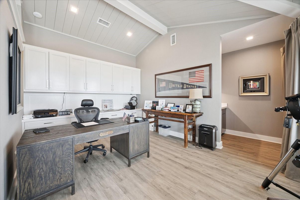 Home Office, Interior, Recessed Lighting, Wood Texture Flooring