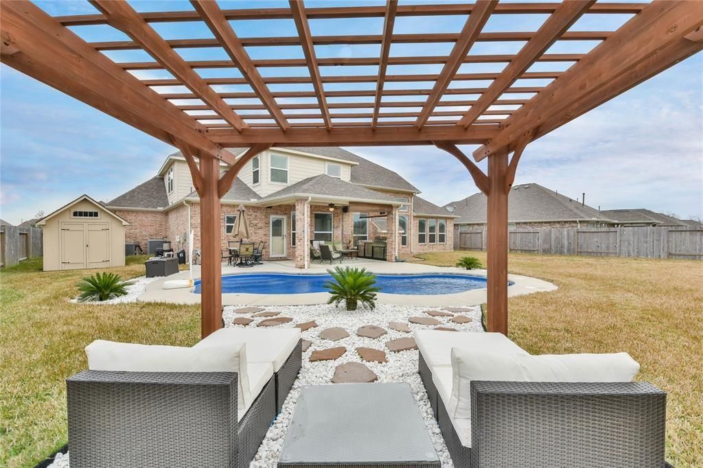 Backyard, Exterior, Pool