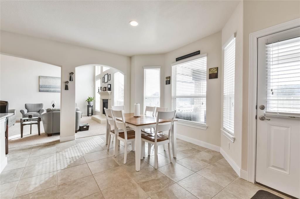 Dining room, Fireplace, Interior, Recessed Lighting