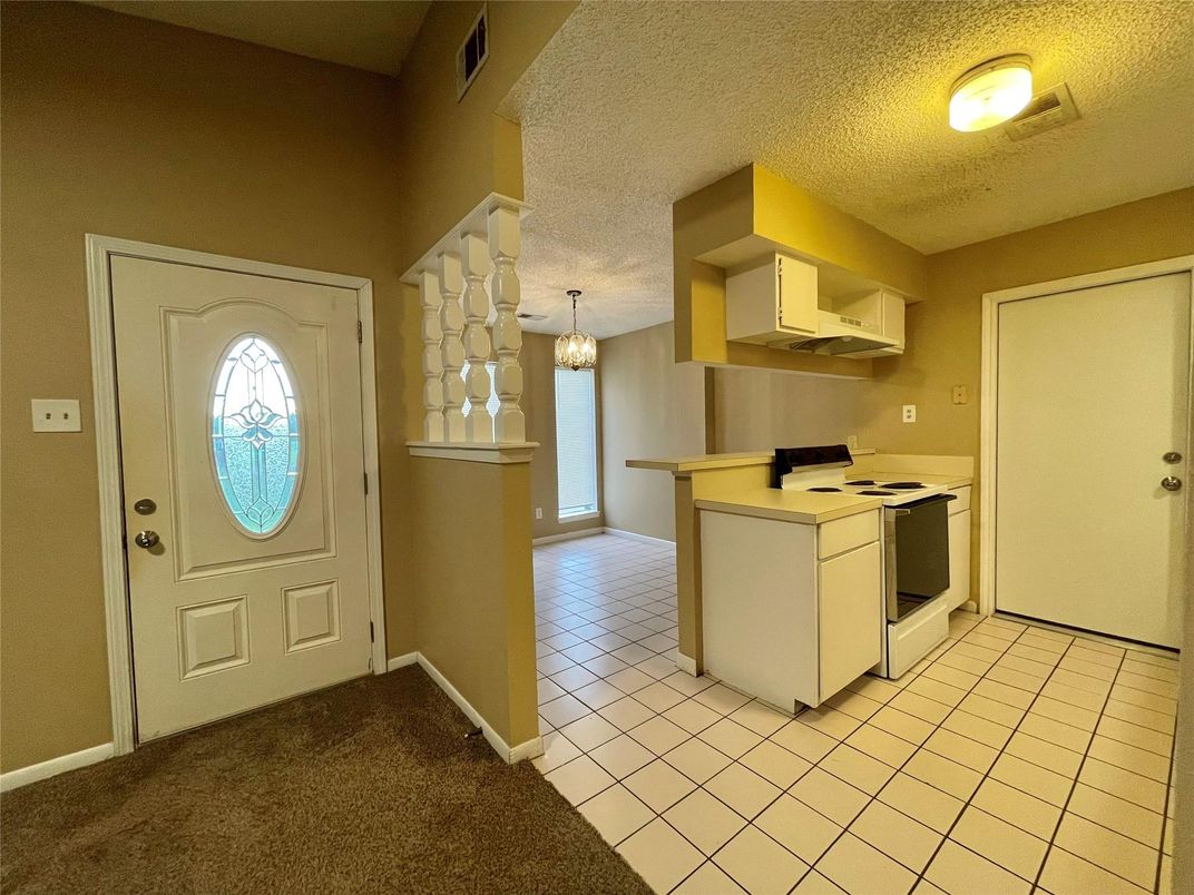 Chandelier, Interior, Kitchen, Pendant Lights