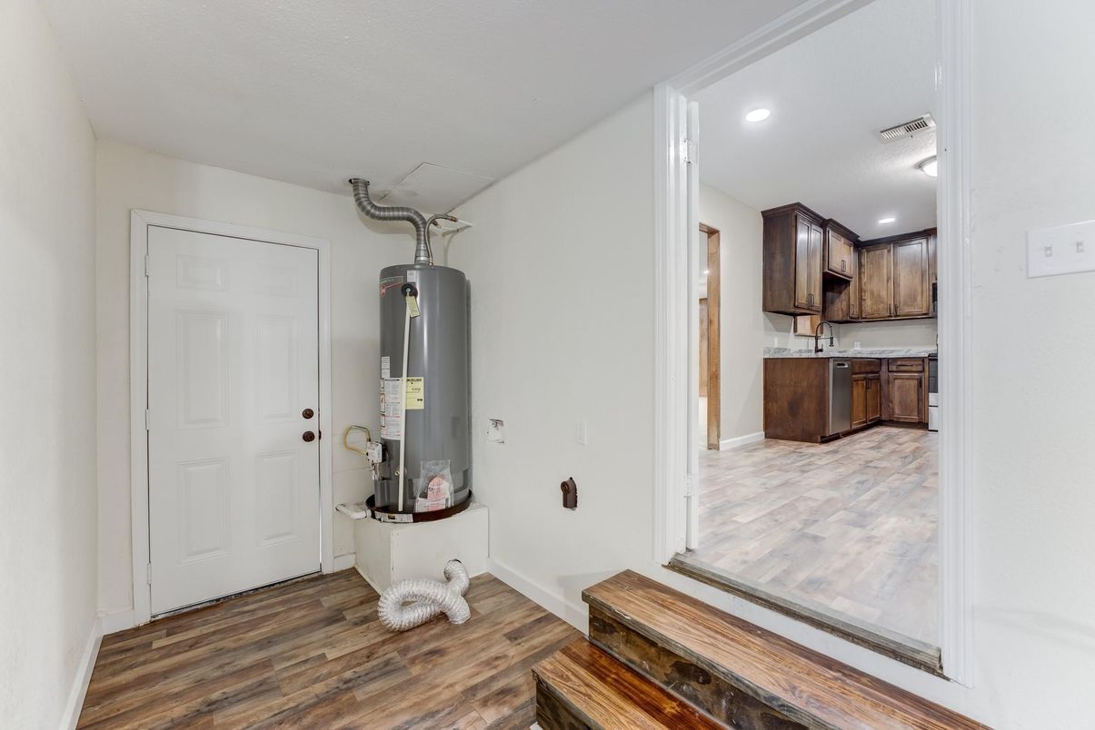 Interior, Kitchen, Recessed Lighting, Wood Texture Flooring