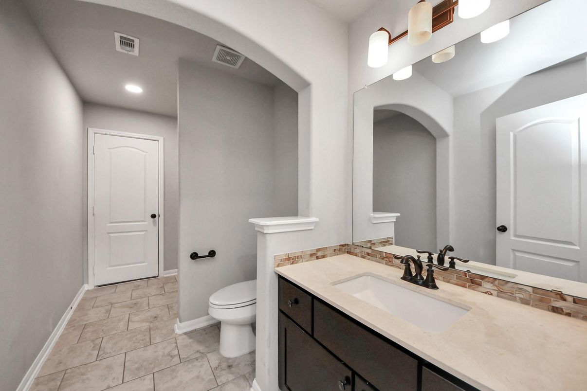 Bathroom, Interior, Recessed Lighting