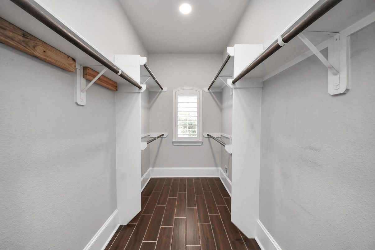 Interior, Recessed Lighting, Walk-in Closets, Wood Texture Flooring