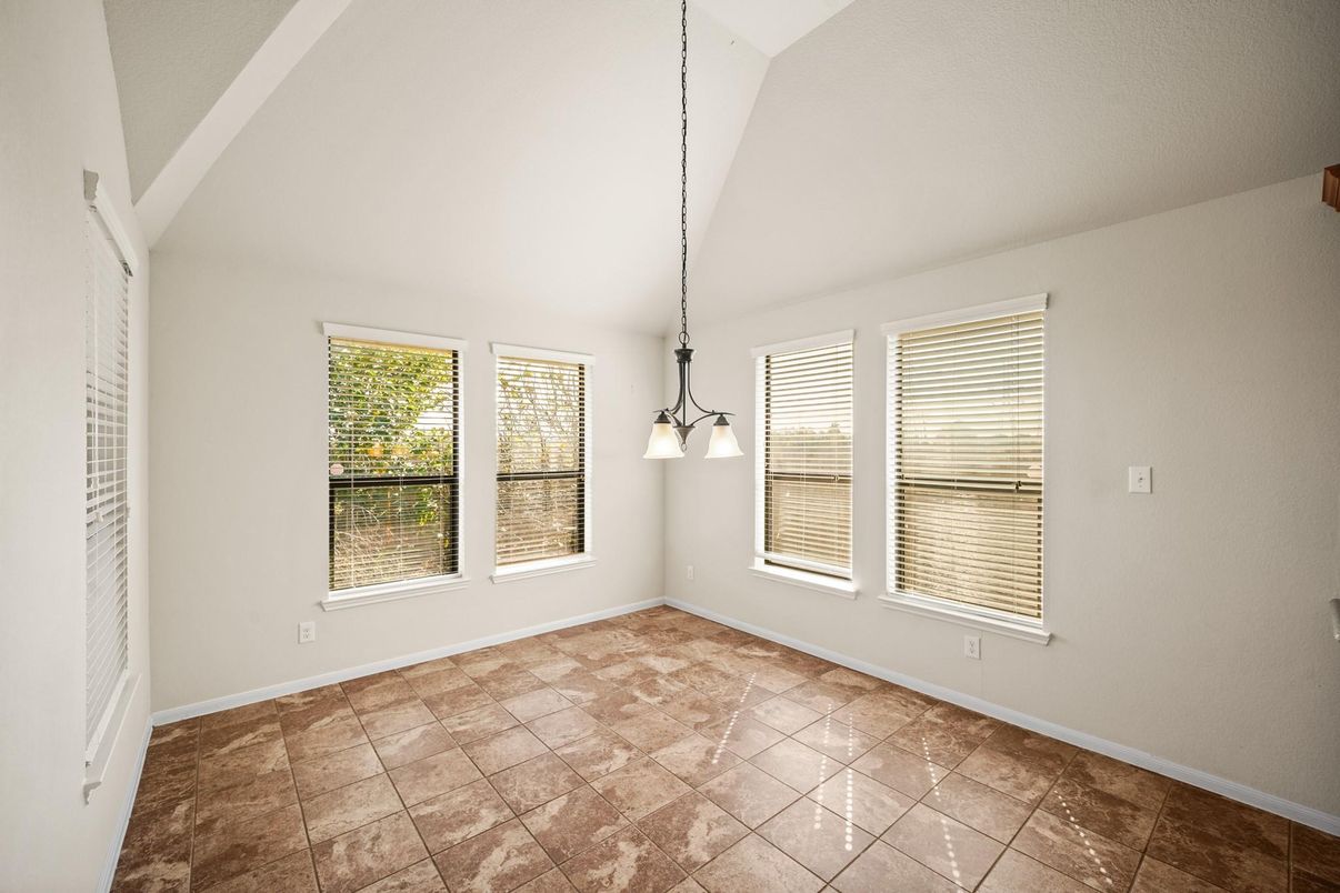 Empty room, Interior, Pendant Lights