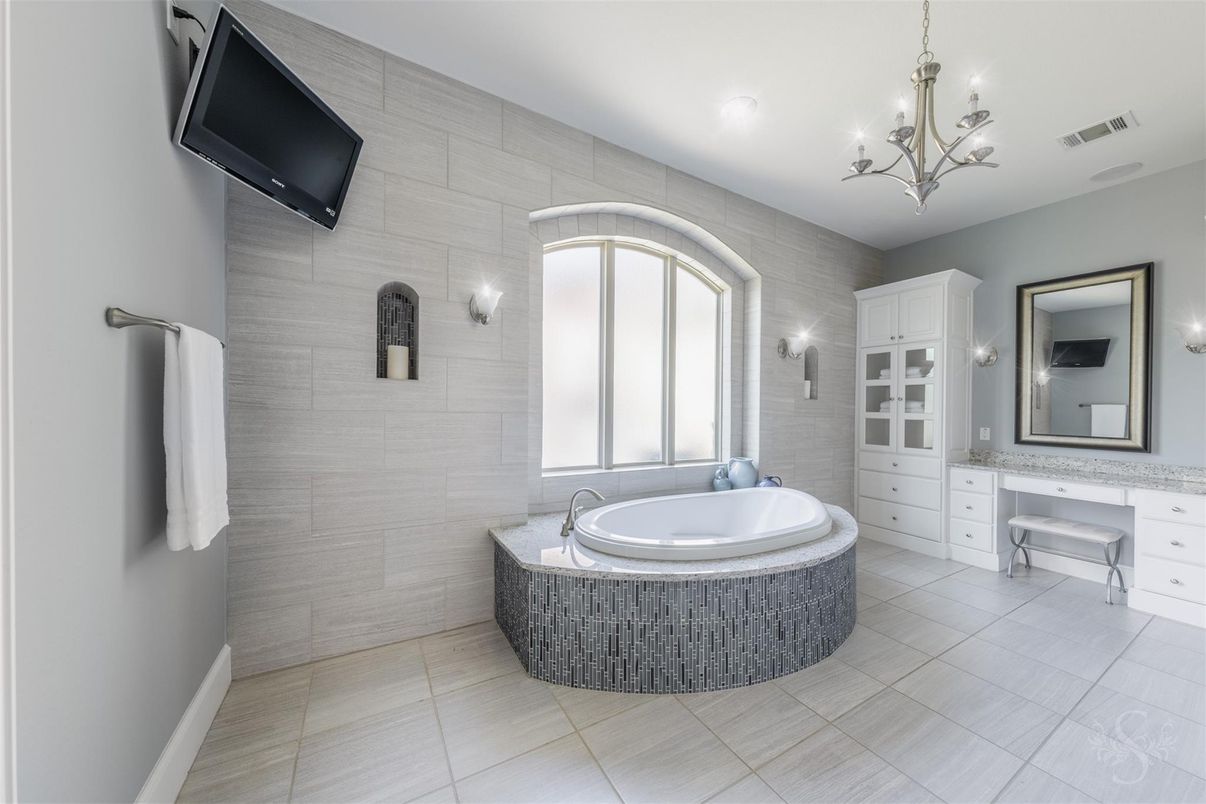 Bathroom, Chandelier, Interior