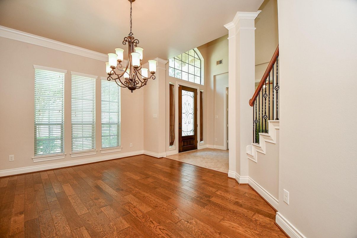 Chandelier, Interior, Wood Texture Flooring