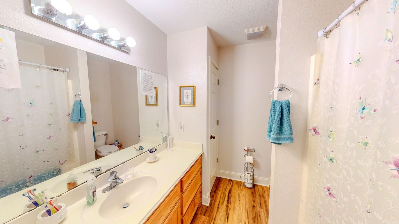 Bathroom, Dual Sink Vanities, Interior, Wood Texture Flooring