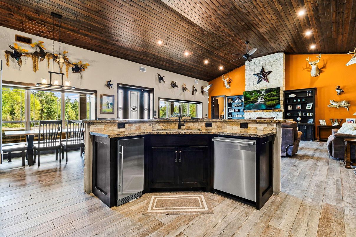 Dining room, Interior, Kitchen, Pendant Lights, Recessed Lighting, Wooden Ceilings, Wood Texture Flooring