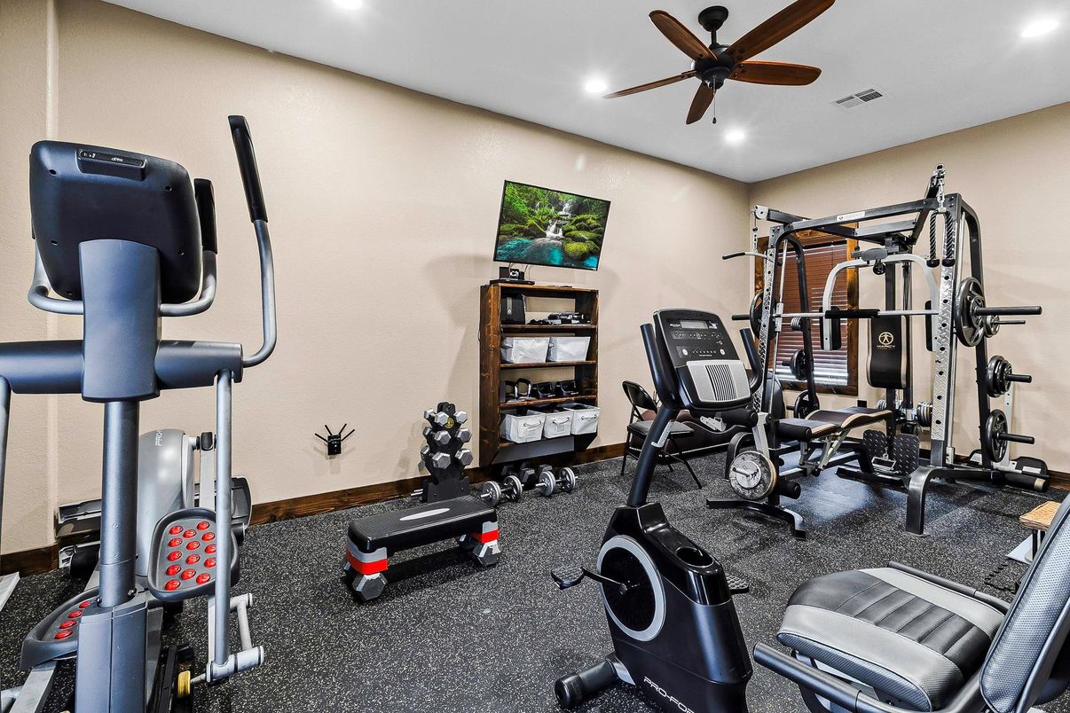 Fitness Equipment, Interior, Recessed Lighting