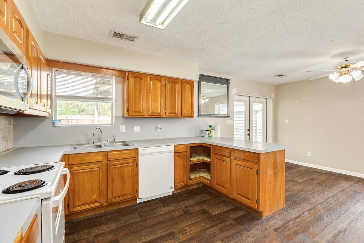 Interior, Kitchen, Wood Texture Flooring