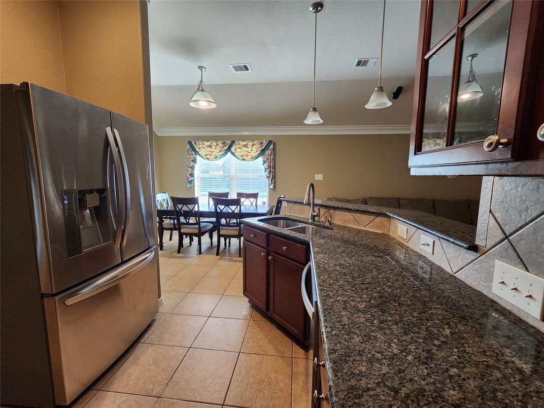 Dining room, Interior, Kitchen, Pendant Lights