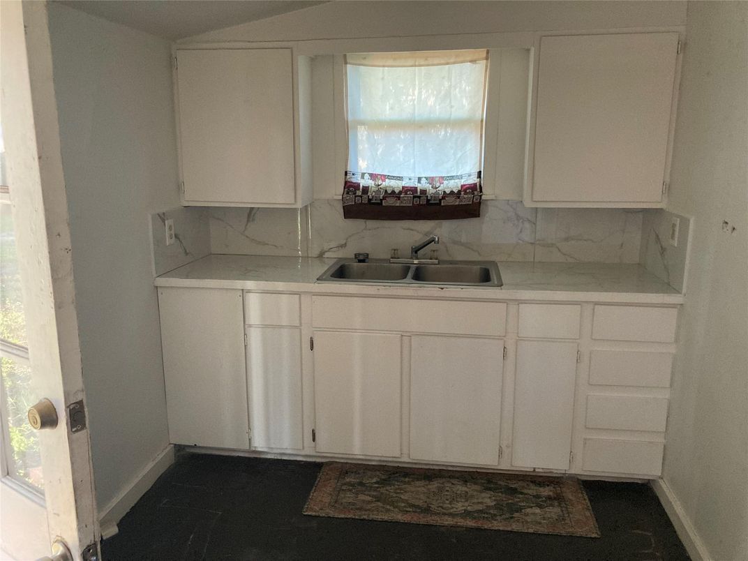 Interior, Marble Walls