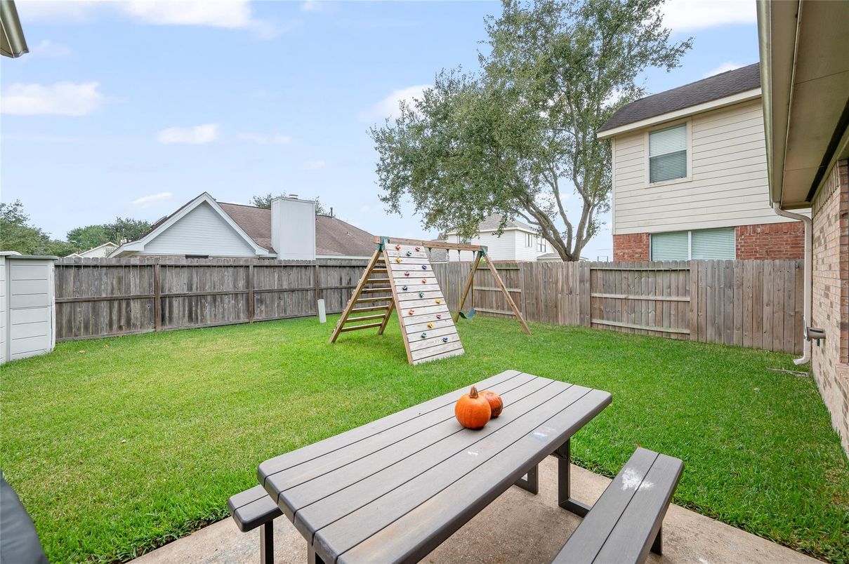 Backyard, Exterior, Playground