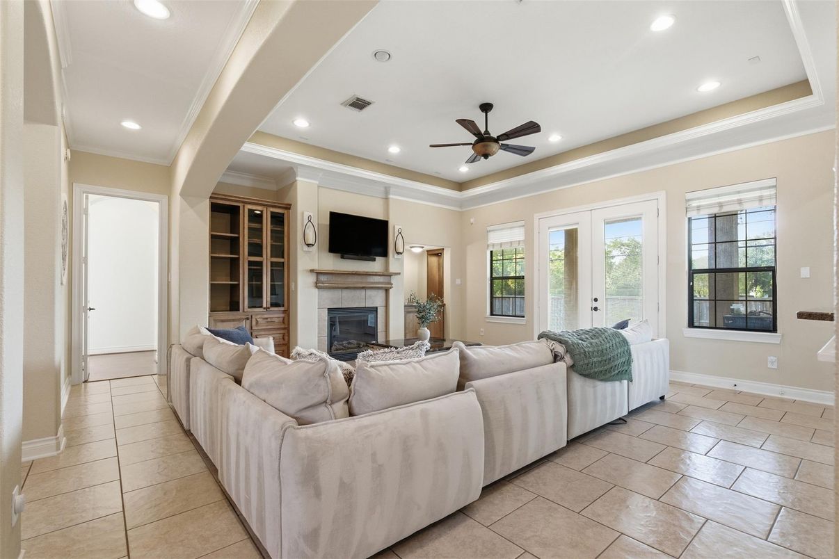 Fireplace, Interior, Living room, Recessed Lighting