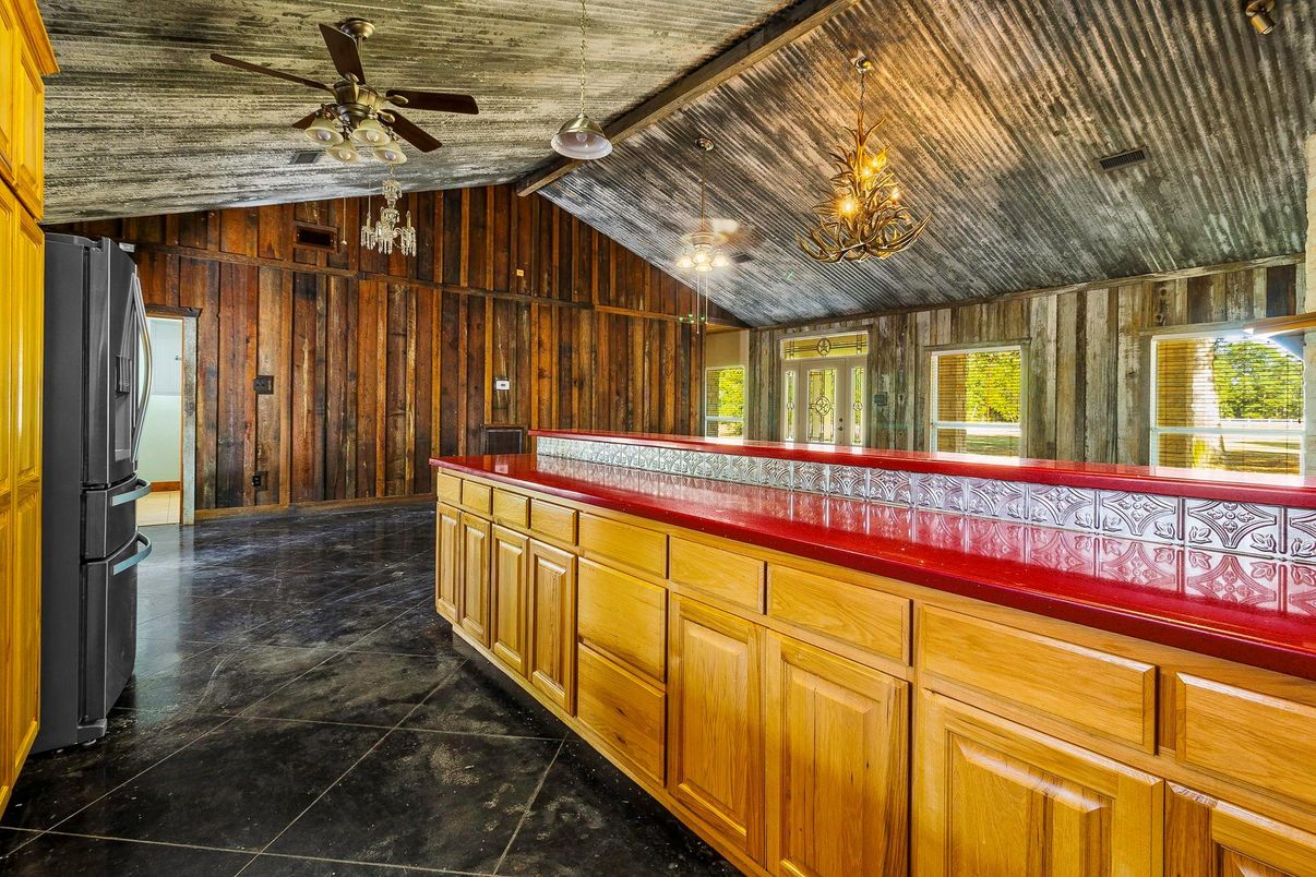 Interior, Pendant Lights, Wooden Walls