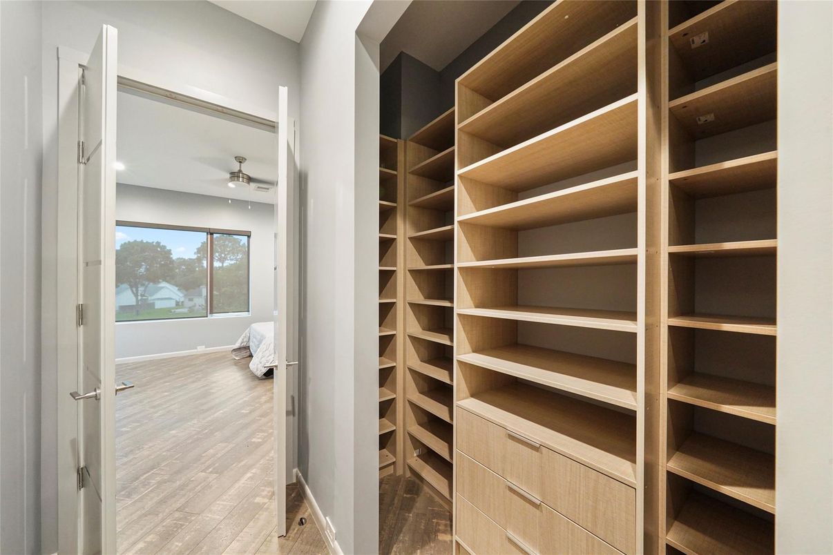 Interior, Recessed Lighting, Walk-in Closets, Wood Texture Flooring