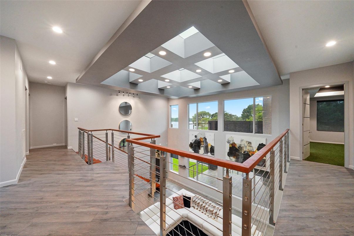 Interior, Recessed Lighting, Wood Texture Flooring