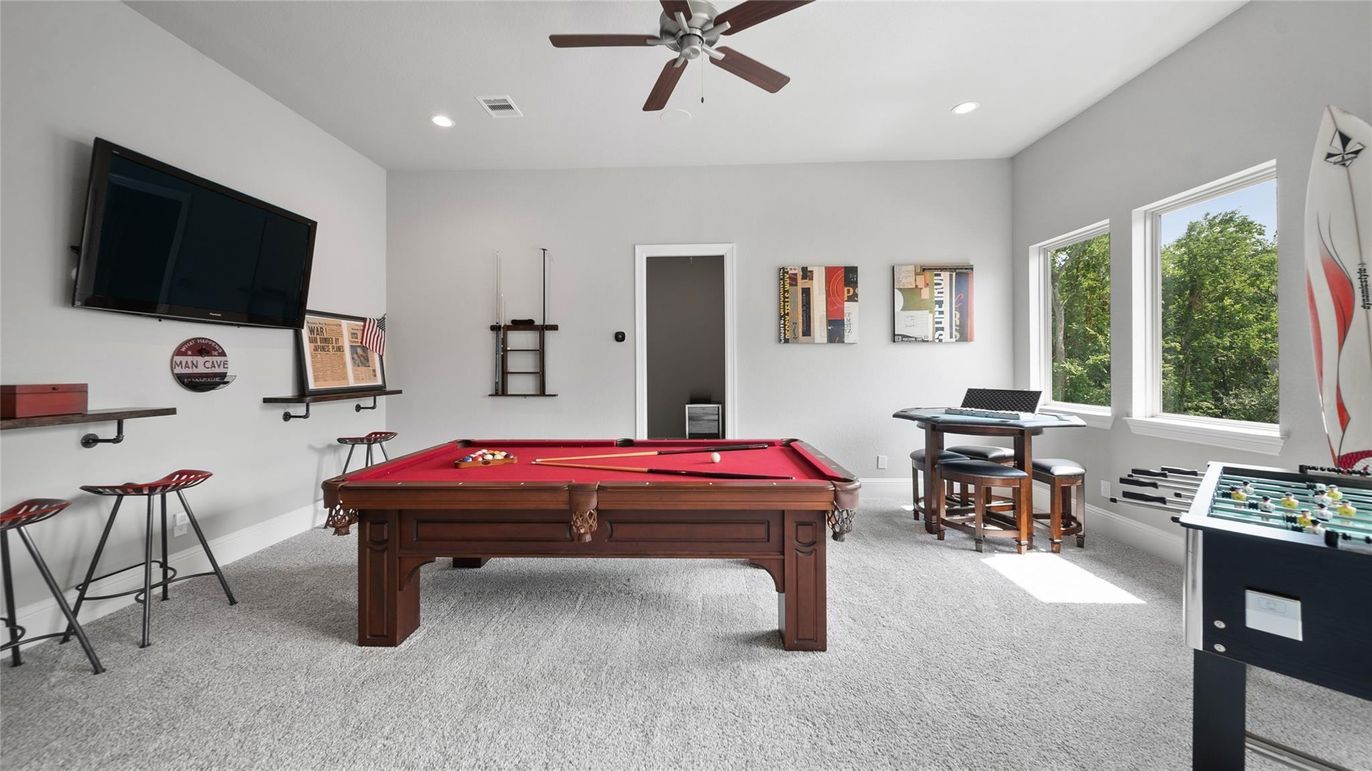 Billiard Table, Game Room, Interior, Recessed Lighting